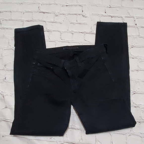 size 27 pants in us womens